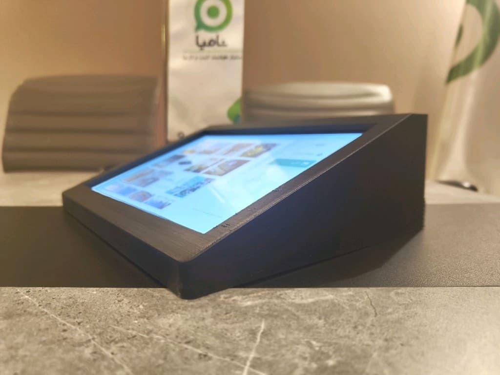 کیوسک هوشمند رومیزی نامیا، با صفحه‌نمایش ۱۰ اینچی، تجربه‌ای نوین از ارتباط با مش…
